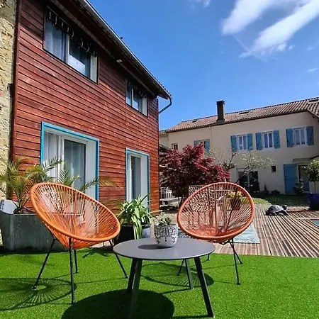 La Cour Des Saligues Panzió Riscle