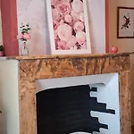 Bed & Breakfast La Cour Des Saligues 3*