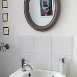 Bed & Breakfast La Cour Des Saligues