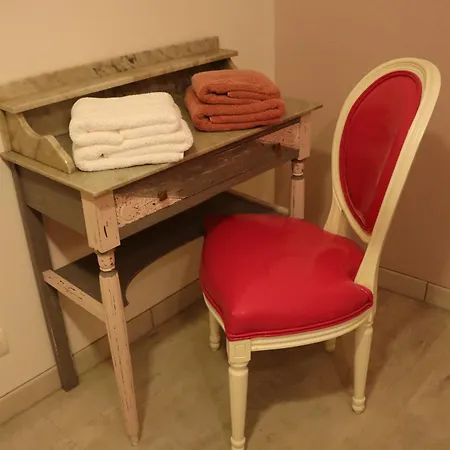 فندق مبيت وإفطار La Cour Des Saligues 3*