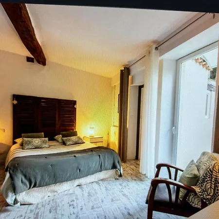 La Cour Des Saligues 3*