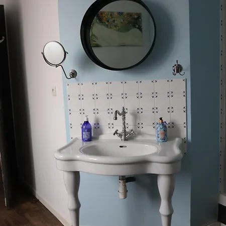 La Cour Des Saligues