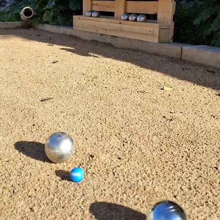 فندق مبيت وإفطار La Cour Des Saligues 3*