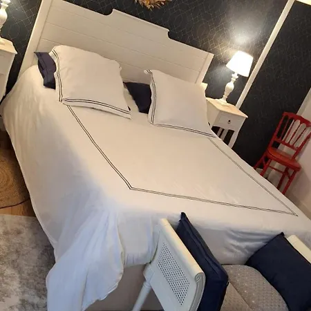 Frühstückspension La Cour Des Saligues 3*