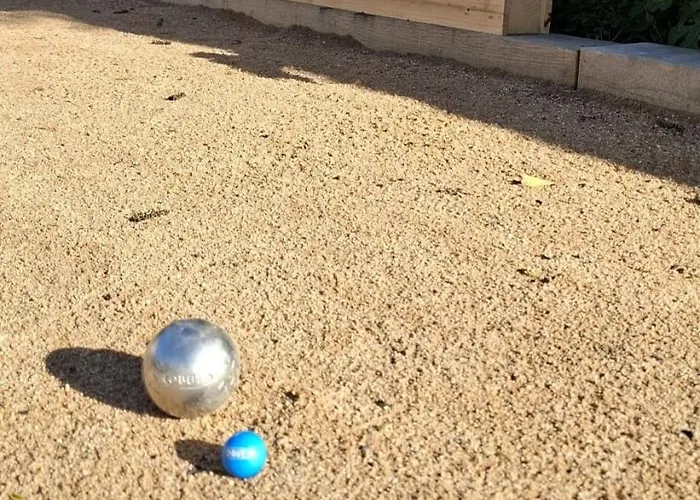 Bed and breakfast La Cour Des Saligues 3*