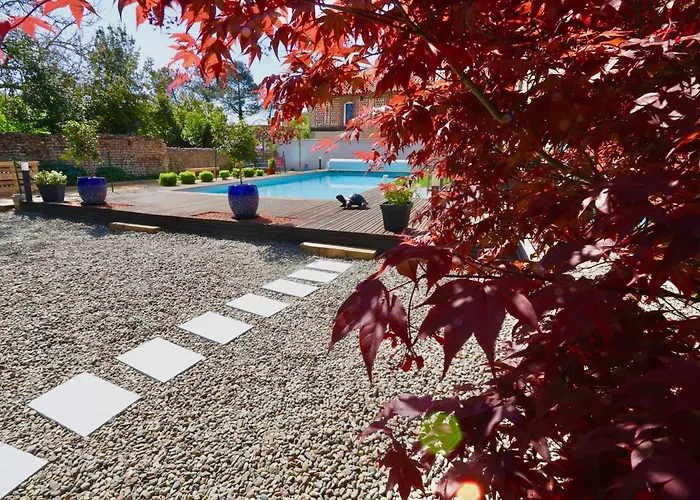 La Cour Des Saligues Bed and breakfast Riscle