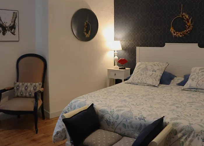 La Cour Des Saligues Bed and breakfast